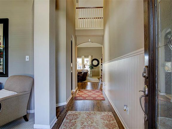 4th image of 9711 Eagle Peak Ct