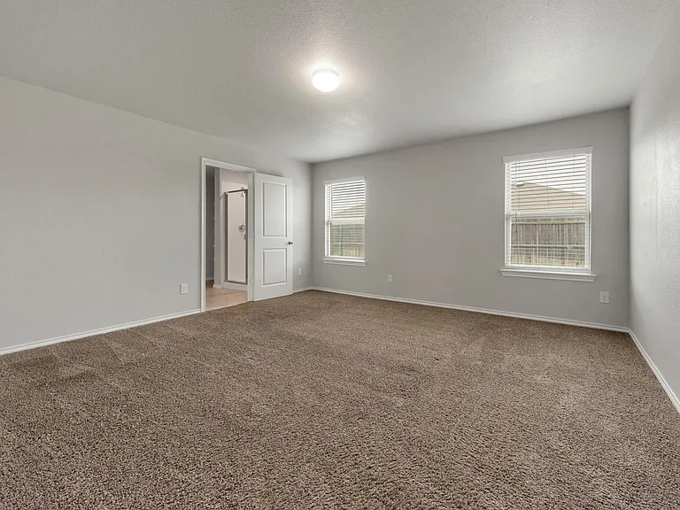 2415 Anton Dr — Photo 16