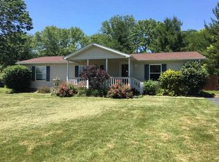135 Briarwood Ln, Bedford, IN 47421