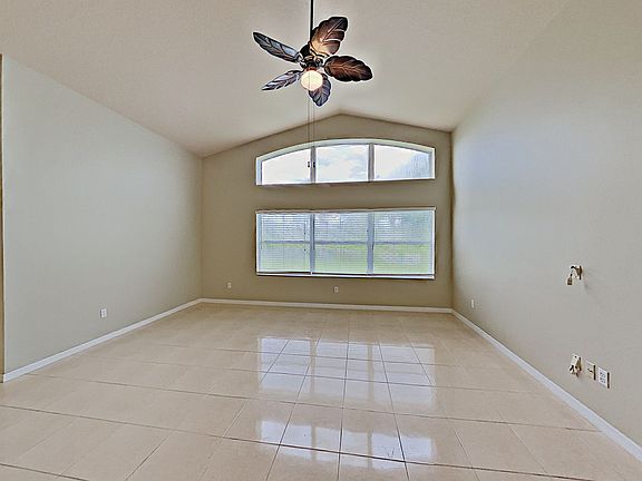 5th image of 6805 Amici Ct