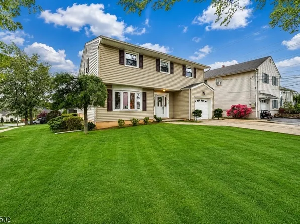 32 Crestwood Ave, Nutley Twp., NJ 07110