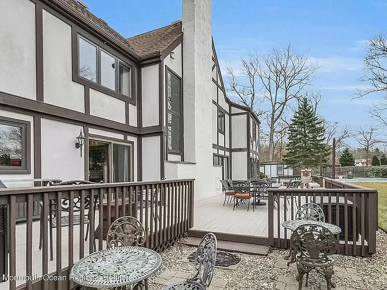 804 Columbia Rd — Photo 31