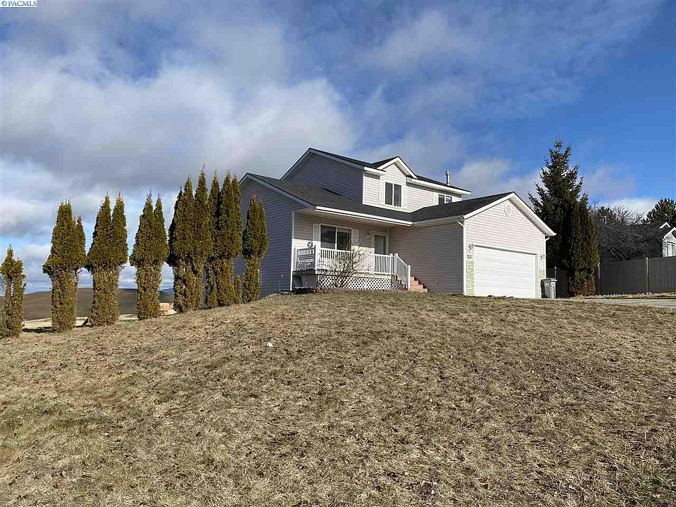 1st image of 1010 NW El Dorado Dr