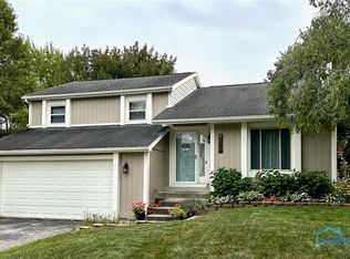 9477 Millcroft Rd, Perrysburg, OH 43551