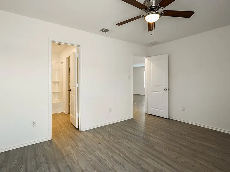 10121 Bridgton Ml — Photo 10