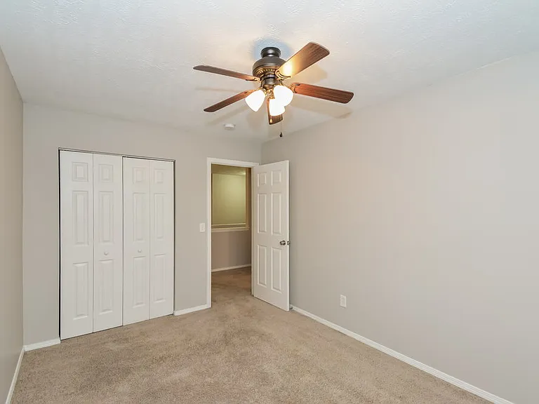 2653 Sutherland Dr — Photo 13