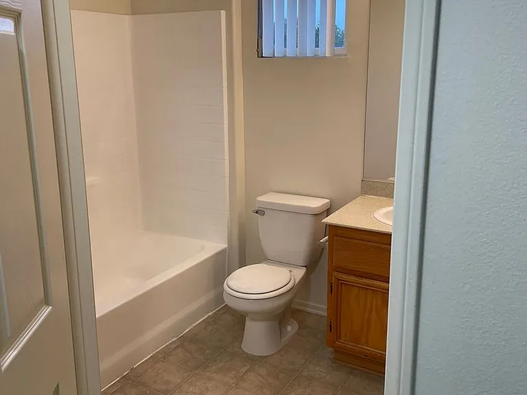 16710 Sherman Way — Photo 11