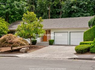1290 Hide A Way Ln, Lake Oswego, OR 97034