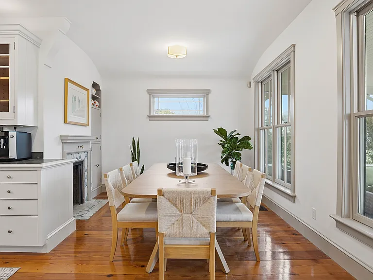 32 Oakland Ave — Photo 11