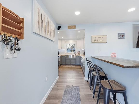 5th image of 713 Big Bethel Rd