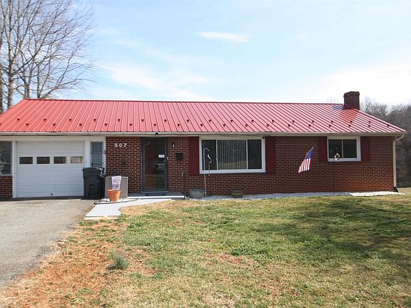 2nd image of 907 Maybeury Dr