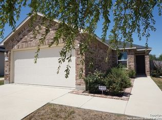 5031 Kayak Cv, Elmendorf, TX 78112