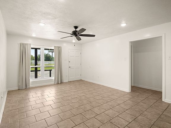 2nd image of 3322 Kingham Rd APT 4