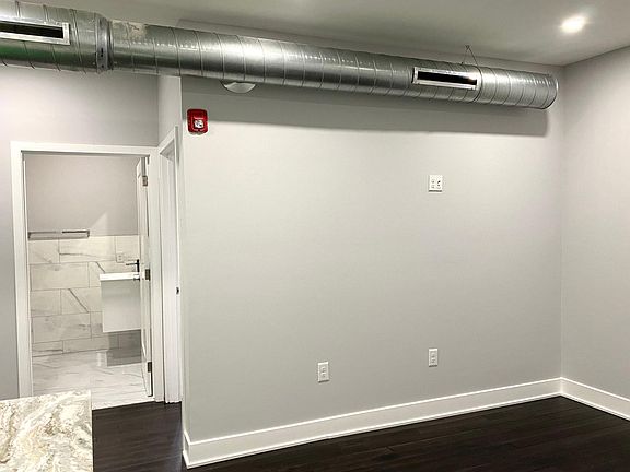 5th image of 929 Marlborough St #4C