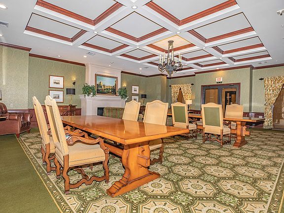 ELEGANT CLUBHOUSE
