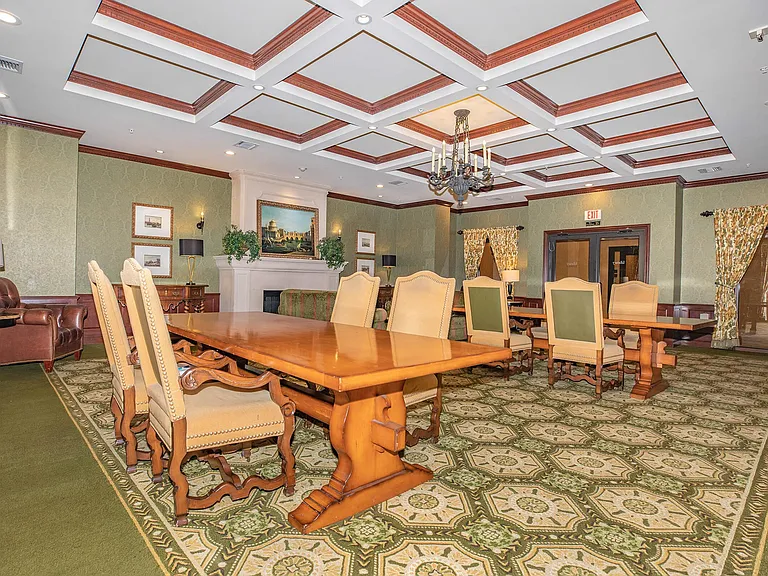 ELEGANT CLUBHOUSE