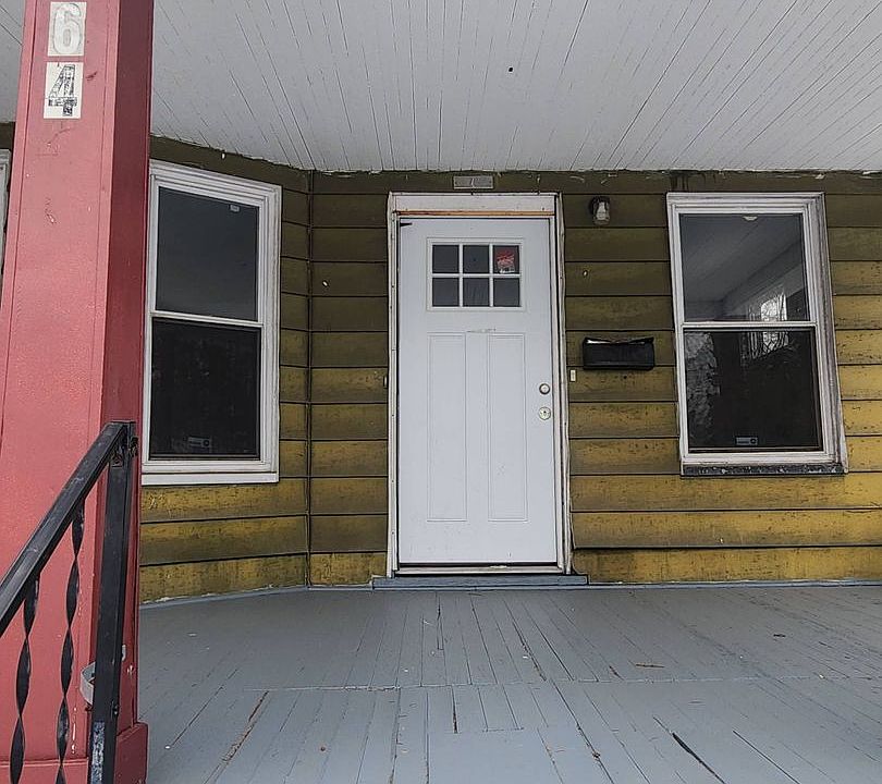 1st image of 1264 E 111th St