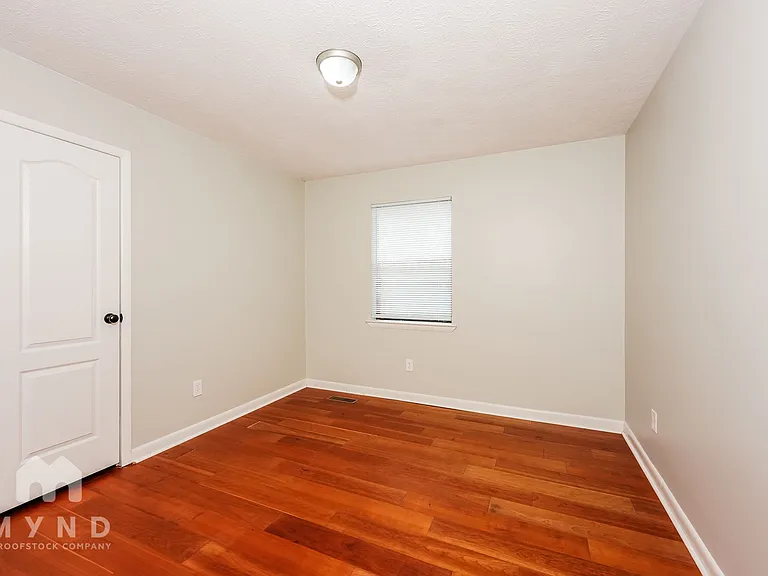 95 Academy St — Photo 14