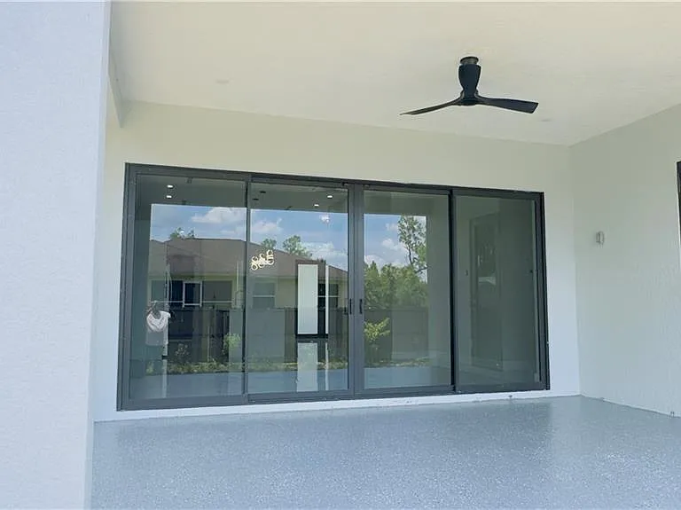 1244 Celtic St E — Photo 24