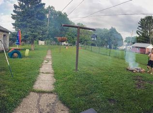 1045 N 10th St, Clinton, IN 47842