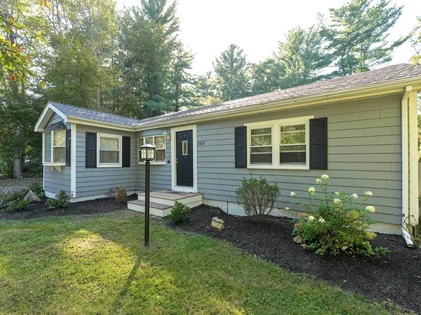 255 Sycamore St, Holbrook, MA 02343