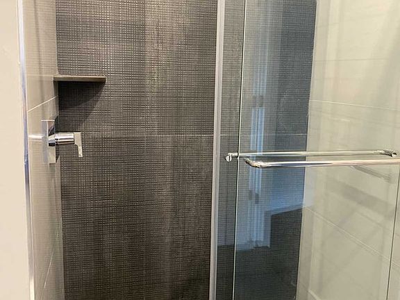 5th image of 2301 Lemoine Ave #405