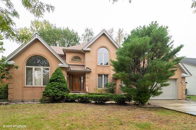 1st image of 248 Windsor Ave