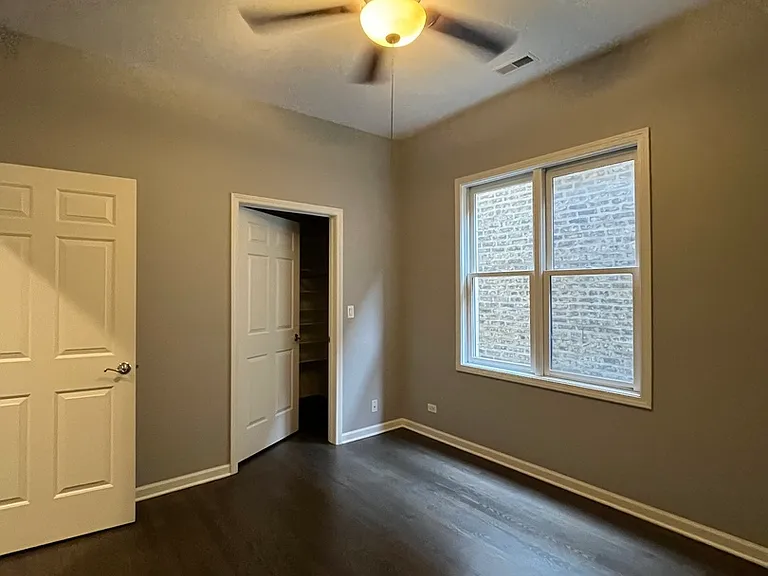 540 W Oakdale Ave #2W — Photo 18