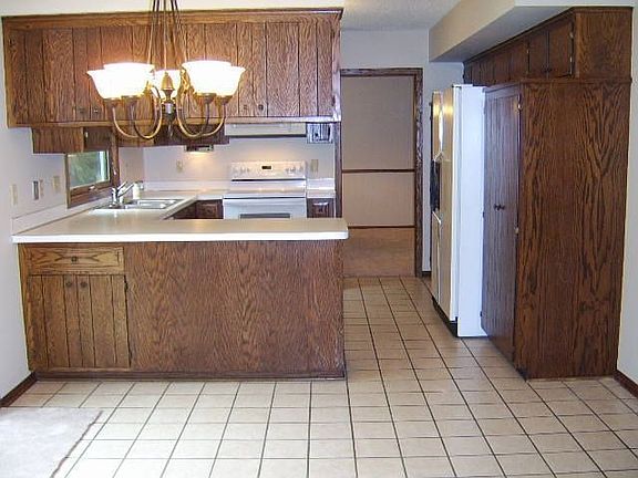 4th image of 1216 Kenilworth Dr