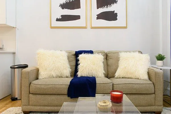 Rented by Finest Furnished LLC | media 38