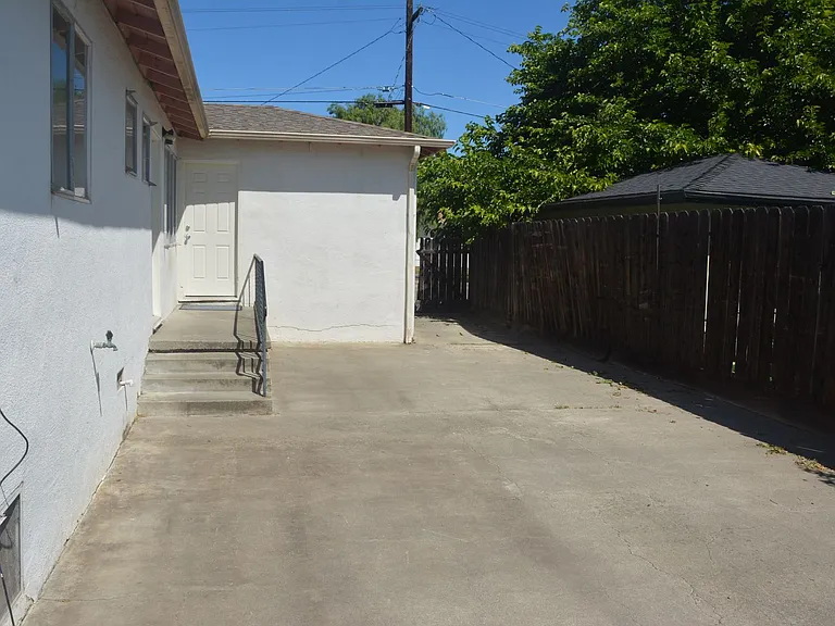 3809 Lassen Dr — Photo 26