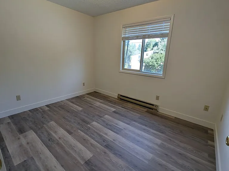 412 N Rouse Ave #A-H — Photo 33