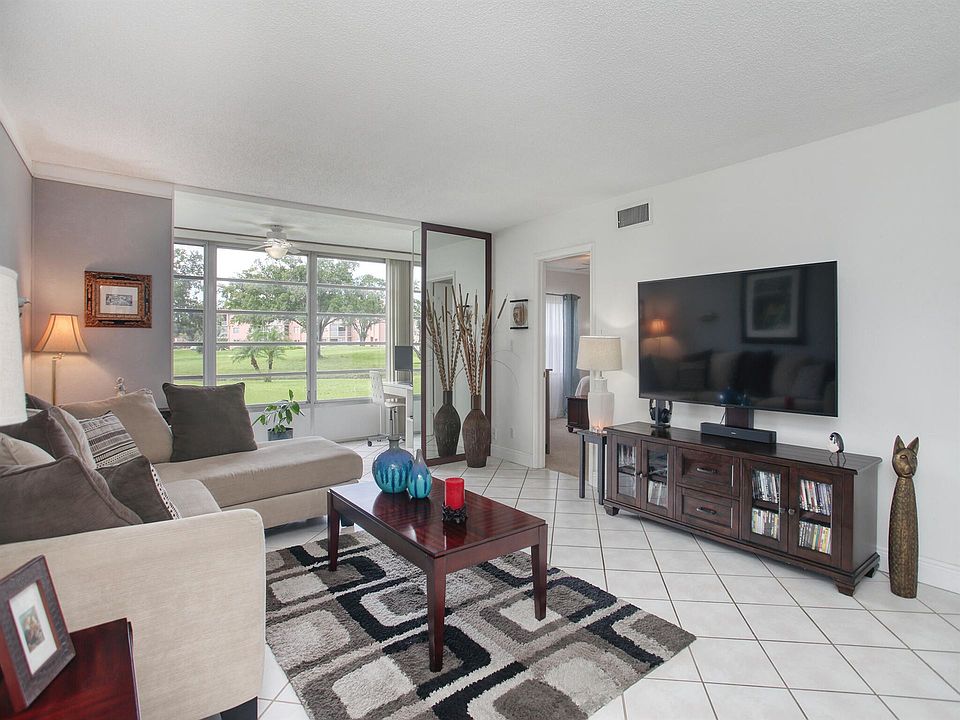 1st image of 9481 Sunrise Lakes Blvd APT 101