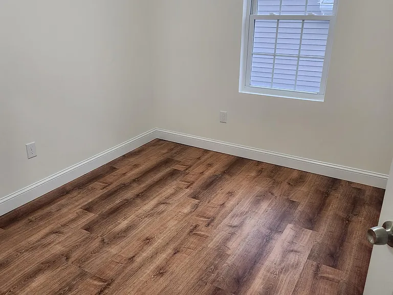 26 Cromwell St #1 — Photo 12