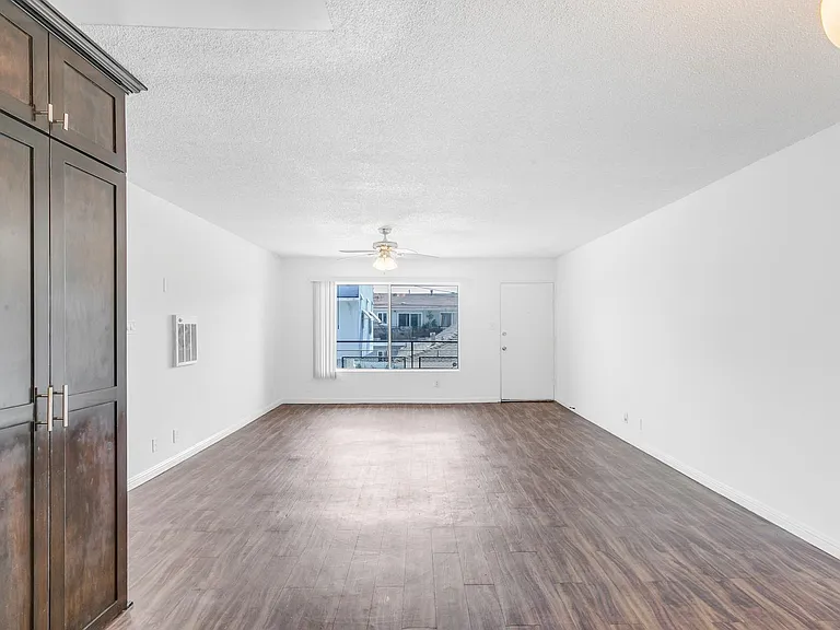 600 Almond Avenue — Photo 6