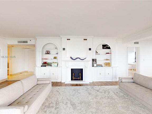 2nd image of 11113 Biscayne Blvd Unit 1252