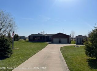 7938 E Cloverdale Rd, Nashville, MI 49073