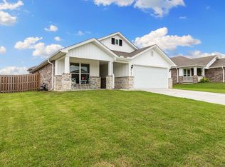 6102 NW Hoover St, Bentonville, AR 72713