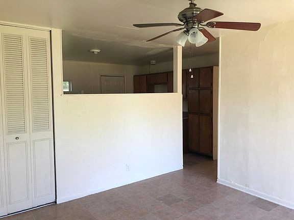 2nd image of 859 Yucca St