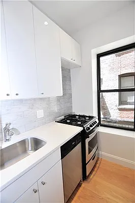 Rented by Buchbinder & Warren | media 24