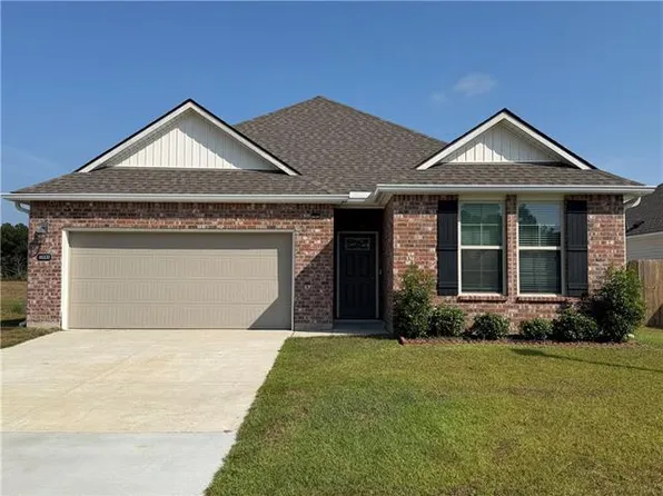 65333 Tribute Dr, Lacombe, LA 70445