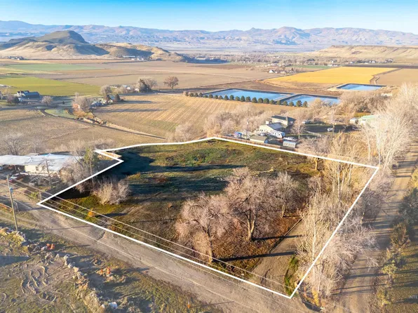 126 Charlotte Dr, Melba, ID 83641