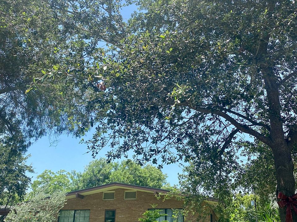 1st image of 315 Calle Jacaranda