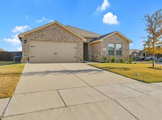 600 Chuck Wagon Dr, Royse City, TX 75189