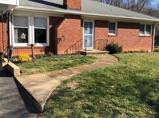 122 Walton Dr, Lynchburg, VA 24502