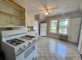 231 Cato St APT 5, Woonsocket, RI 02895