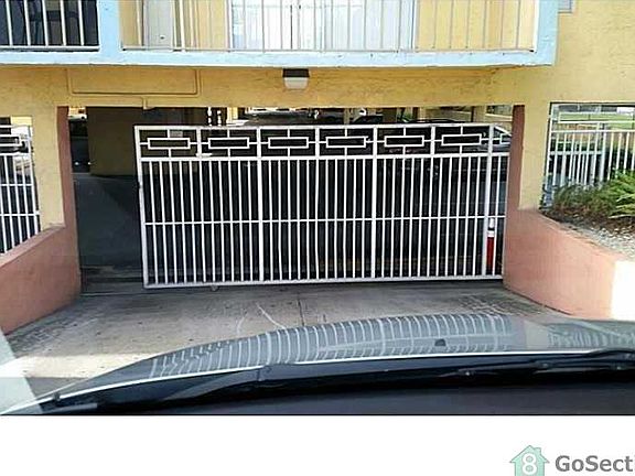 4th image of 16750 NE 10th Ave APT 223