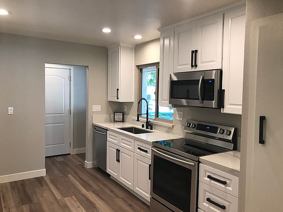 4th image of 11212 Leisure Village Dr #11