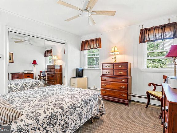 2nd image of 7015 Riverview Ave