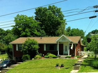 121 Greenbrier Dr, Ripley, WV 25271